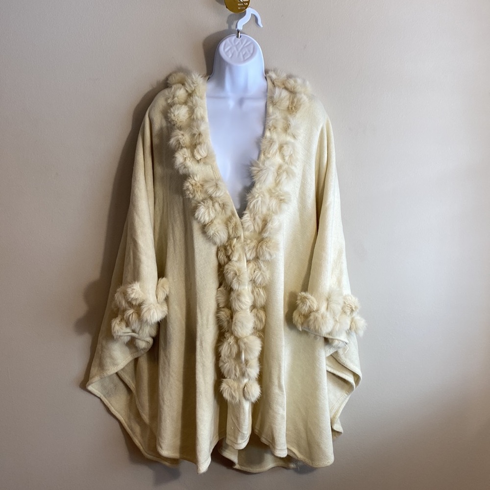 Boutique Knit Cape with Fur Trim